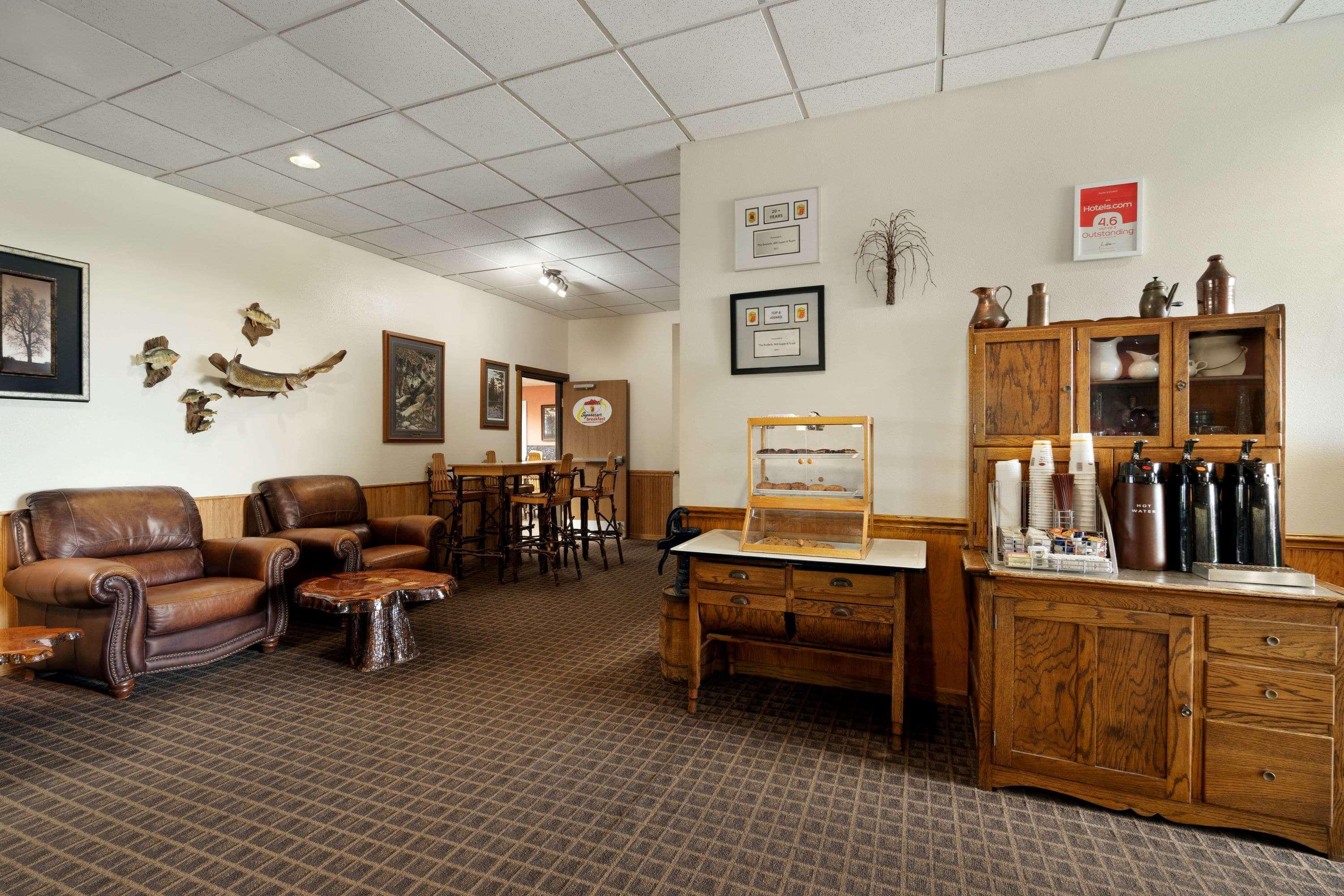 Super 8 By Wyndham Eveleth Motel Bagian luar foto